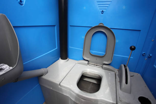 Best Portable restroom solutions  in Valley Center, KS